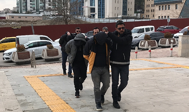 Uyuşturucu taciri 3 şüpheli adliyeye sevk edildi