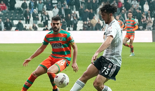 Beşiktaş'ta Tayfur Bingöl sakatlandı