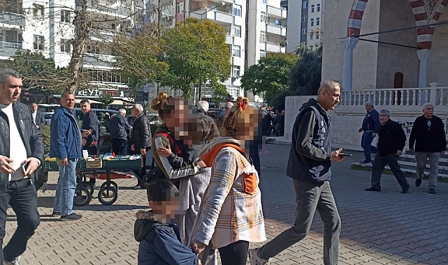 Camilerde dilenen kadınlar gözaltına alındı