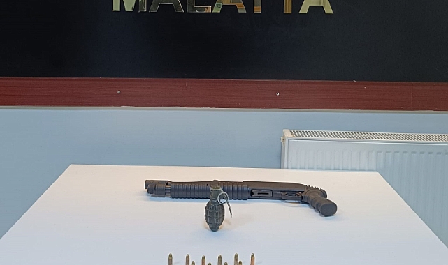 Ev aramasında el bombası bulundu