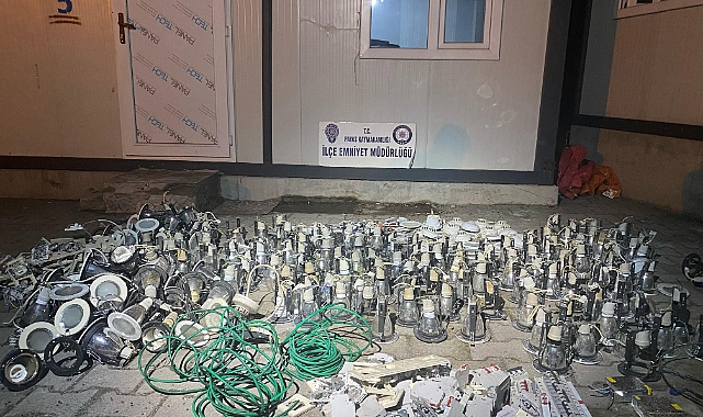 İş yerinden 3 milyonluk malzeme çalan 2 şüpheli yakalandı