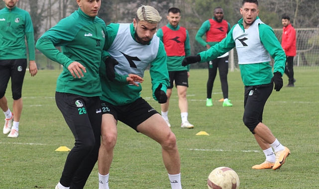 Sakaryaspor, Eyüpspor mesaisine devam ediyor