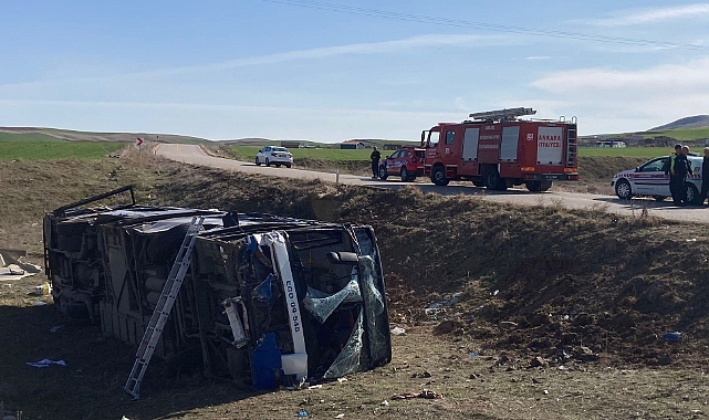Belediye otobüsü şarampole devrildi: 16 yaralı