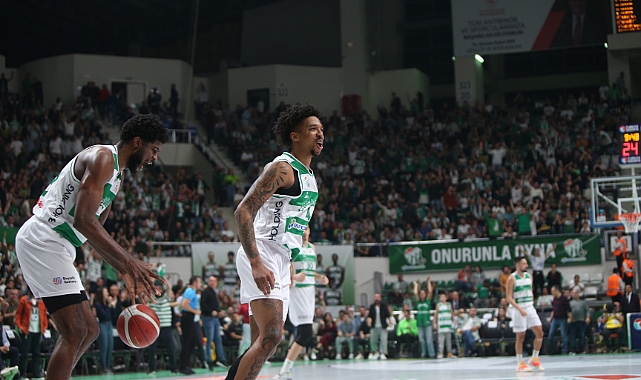 Bursaspor,  ABD'li oyuncu Floyd ile yollarını ayırdı