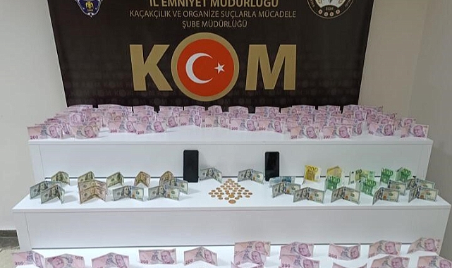 Hilvan'da dolandırıcılık konusu para ve ziynet eşyaları sahibini teslim edildi