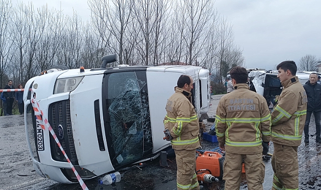 İşçi servisleri kaza yaptı: 1 ölü, 15 yaralı
