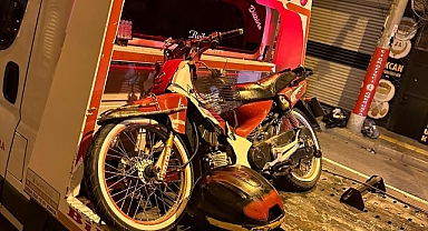 Mardin'de motosiklet devrildi: 2 yaralı
