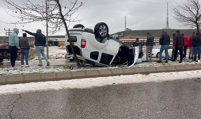 Şanlıurfa'da devrilen aracın sürücüsü yaralandı