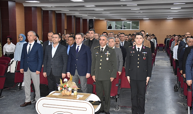 Siverek'te İstiklal Marşının Kabulü ve Mehmet Akif Ersoy'u anma etkinliği düzenlendi