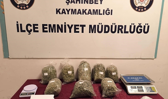 7 kilo esrar ele geçirildi: 3 gözaltı