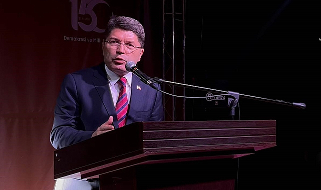 Bakan Tunç: "Aynı yolu izlerse eğer DEM Parti, aynı muameleyle karşılaşır"