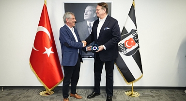 Beşiktaş Başkanı Hasan Arat, Fernando Santos ile vedalaştı