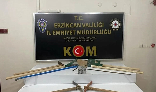 Kaçak kazı yapan 5 kişi suçüstü yakalandı