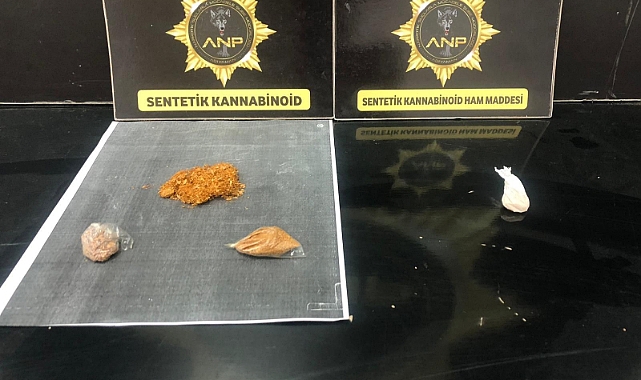 Uyuşturucuyla yakalanan 2 şahıs gözaltına alındı