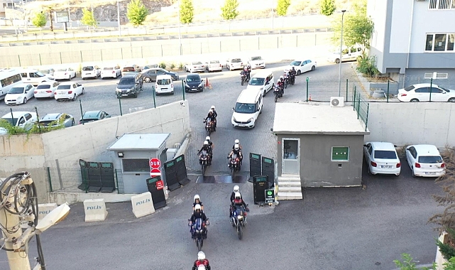 Şanlıurfa'da depremde zarar gören otomobillere change işlemi yapan 9 şüpheli yakalandı