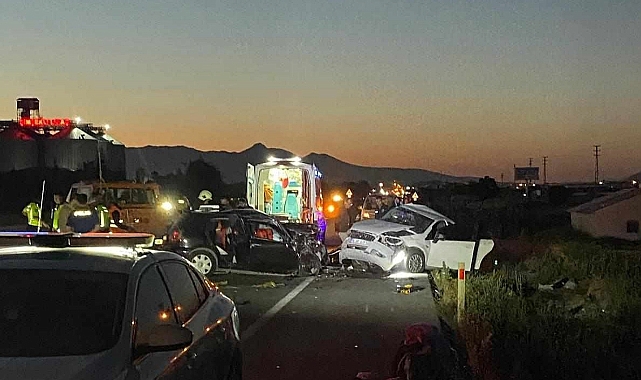 2 otomobil çarpıştı: 4 ölü, 2 çocuk yaralı