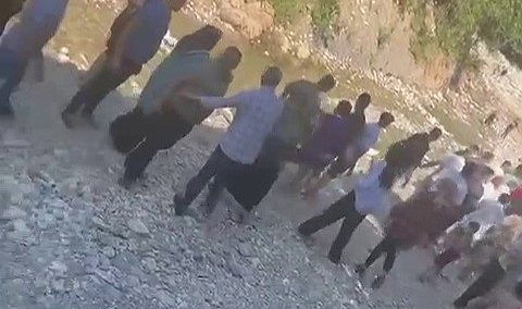 Aileler arası kavgada ortalık karıştı