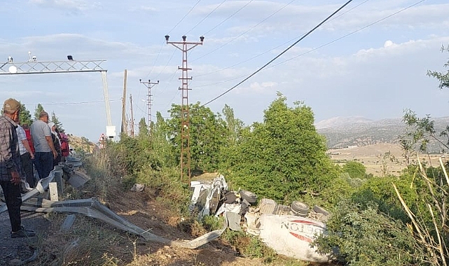Beton mikseri şarampole yuvarlandı: 1 yaralı