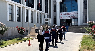 FETÖ operasyonunda 4 gözaltı