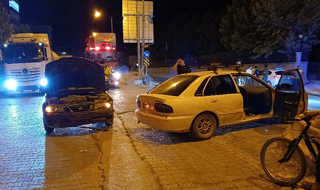 Gölbaşı'nda iki otomobil çarpıştı: 1 yaralı