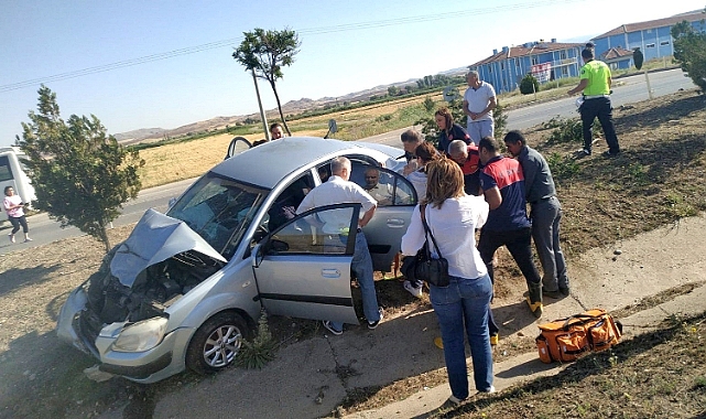 Kavşakta zincirleme kaza: 5 yaralı