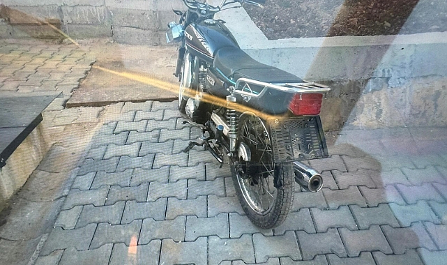 Malatya'da motosiklet takla attı 1 yaralı