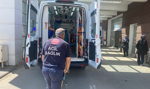 Otomobil şarampole yuvarlandı: 1 ölü, 1 yaralı