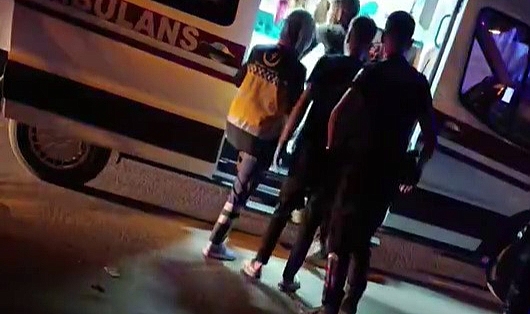 Darp ettiği eşinin yakınları tarafından darp edildi