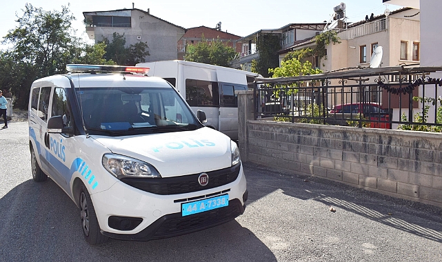 Malatya'da alacak verecek meselesinde silahlar konuştu: 2 yaralı