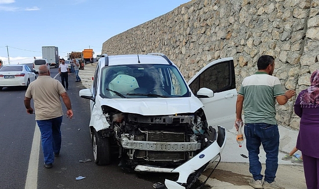 Malatya’da iki aracın karıştığı kazada 5 kişi yaralandı