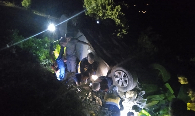 Siirt'te pikap şarampole yuvarlandı: 3 yaralı