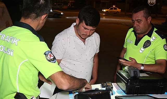 Alkollü sürücü kıskıvrak yakalandı
