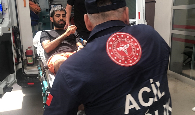 Serinlemek için girdiği havuzda akrep soktu