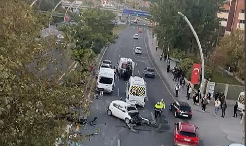 Ankara'da 8 araçlı zincirleme kaza: 1 yaralı