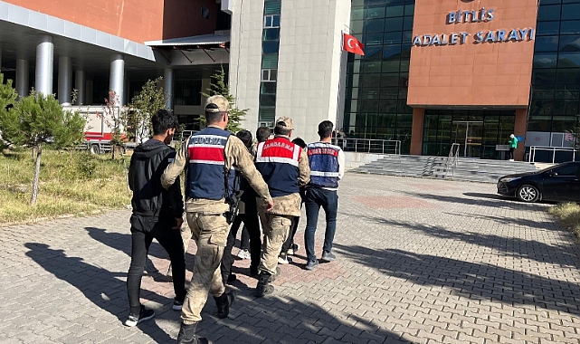 Bitlis’te terör operasyonu: 9 gözaltı