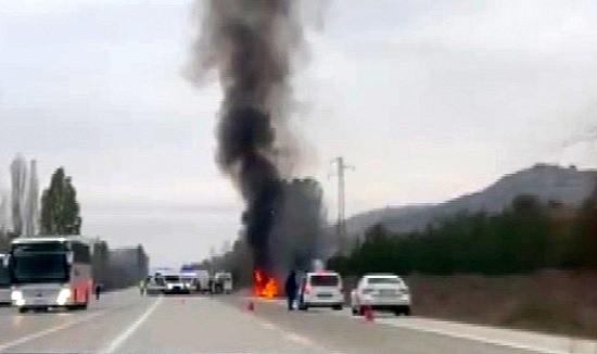 Erzincan’da iki otomobil çarpıştı! 5 ölü