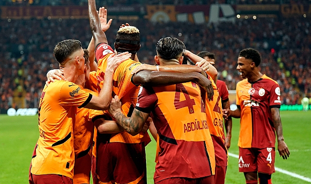 Galatasaray'da derbide hedef 3 puan