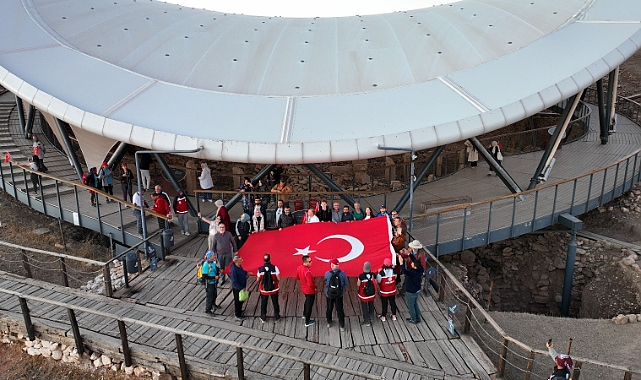 Göbeklitepe'ye Cumhuriyet yürüyüşü