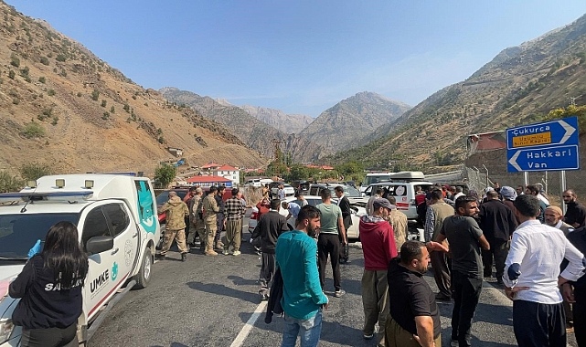 Hakkari-Çukurca kara yolunda kaza: 7 yaralı