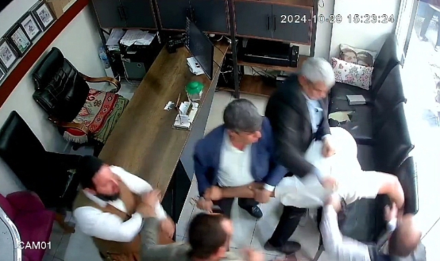 Şanlıurfa'da borç kavgası kameralarda!
