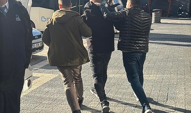 "Askere gidiyoruz" diyerek vatandaşları dolandıran 2 kişi yakalandı