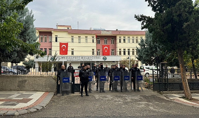 "Kayyum protestolarında" Halfeti'de 10 tutuklama