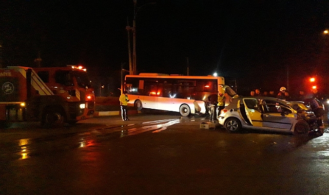 Malatya'da halk otobüsü ile otomobil çarpıştı!