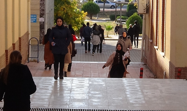 Şanlıurfa'da açıköğretim sınavı çileye dönüştü! Öğrenciler sınava yetişemedi