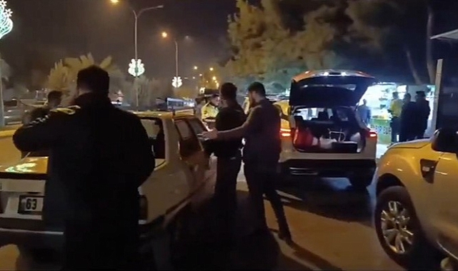 Şanlıurfa'da polis uygulamasında uyuşturucu ve silah ele geçirildi