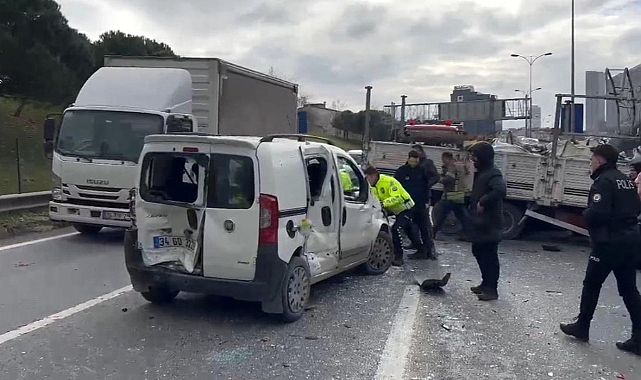 6 araçlı zincirleme trafik kazasında 8 yaralı
