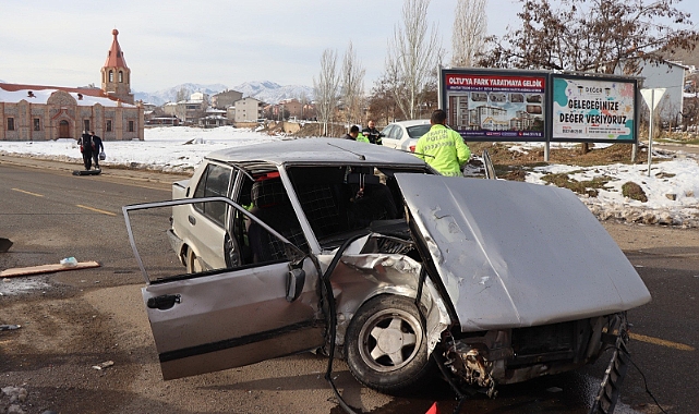 Erzurum'da trafik kazası: Yaralılar var