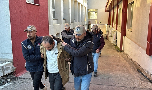 İşsiz kalan FETÖ üyelerine Almanya'dan getirilen paralar dağıtıldı