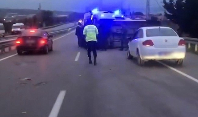 Sinop'ta işçi servisi yan yattı: 15 yaralı