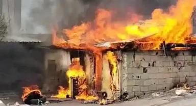 Mersin'de 6 kişilik ailenin yaşadığı ev alev alev yandı